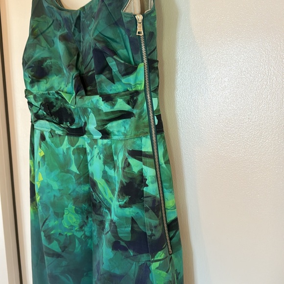 Elie Tahari size 8 dress - Picture 4 of 4